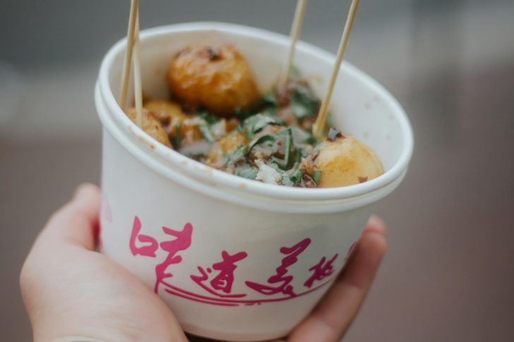 Photo by Mackenzie Ryder: https://www.pexels.com/photo/chinese-street-food-in-paper-bowl-6440090/